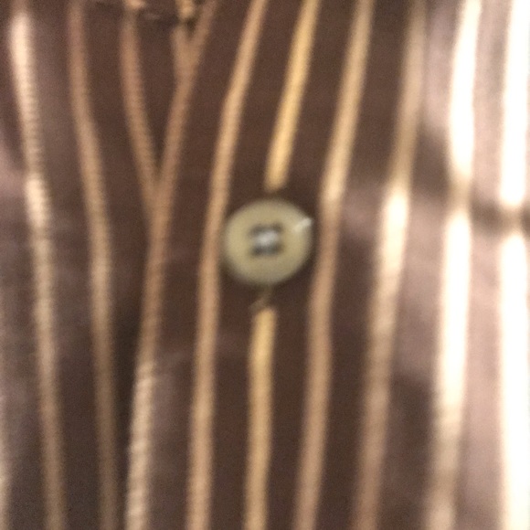 ❤️ Mens size XL brown button down long sleeve shirt in great condition - Picture 8 of 11